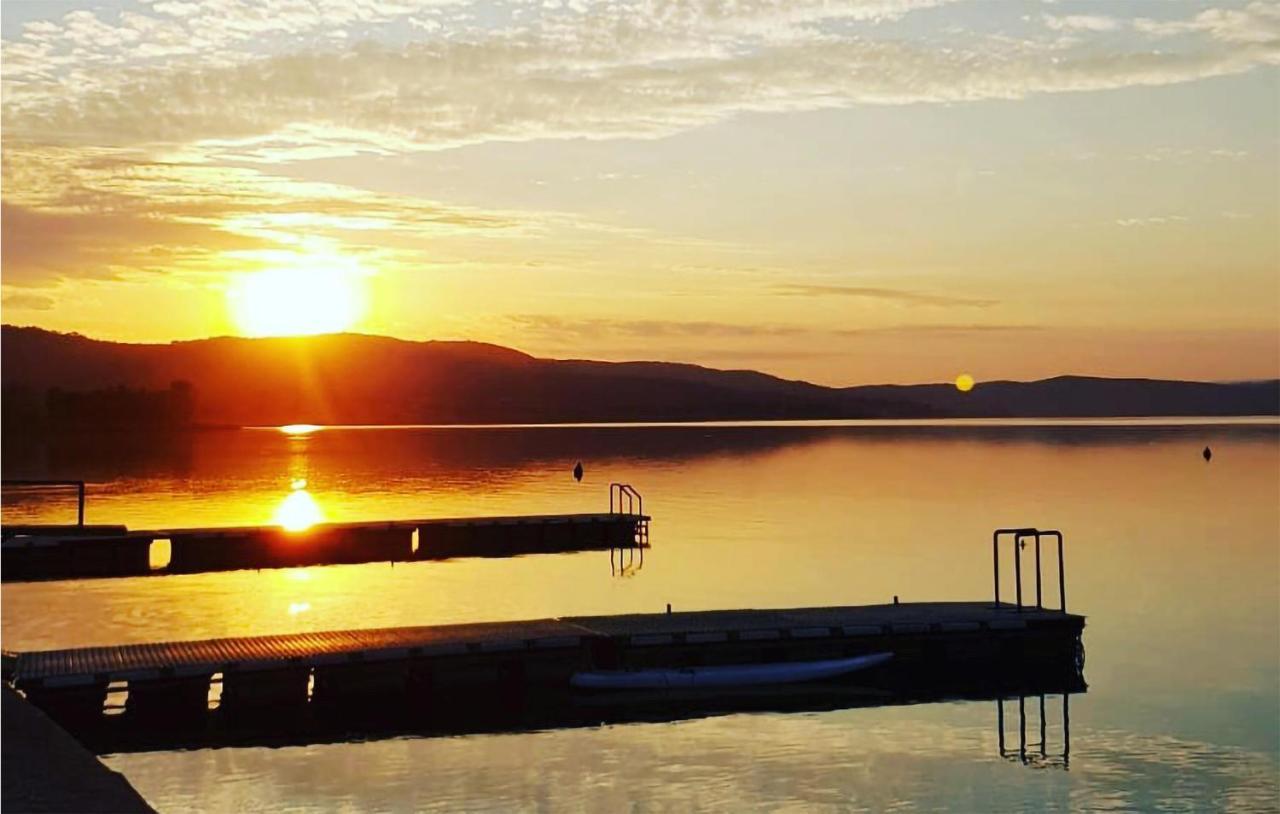 Lovely Stacaravan In Tuoro Sul Trasimeno Villa Exterior photo